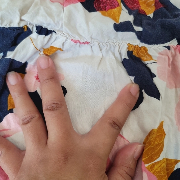 ♥️ 5 For $25 Girls bundle of 2  Old Navy Dress and Romper size Small - Picture 7 of 12